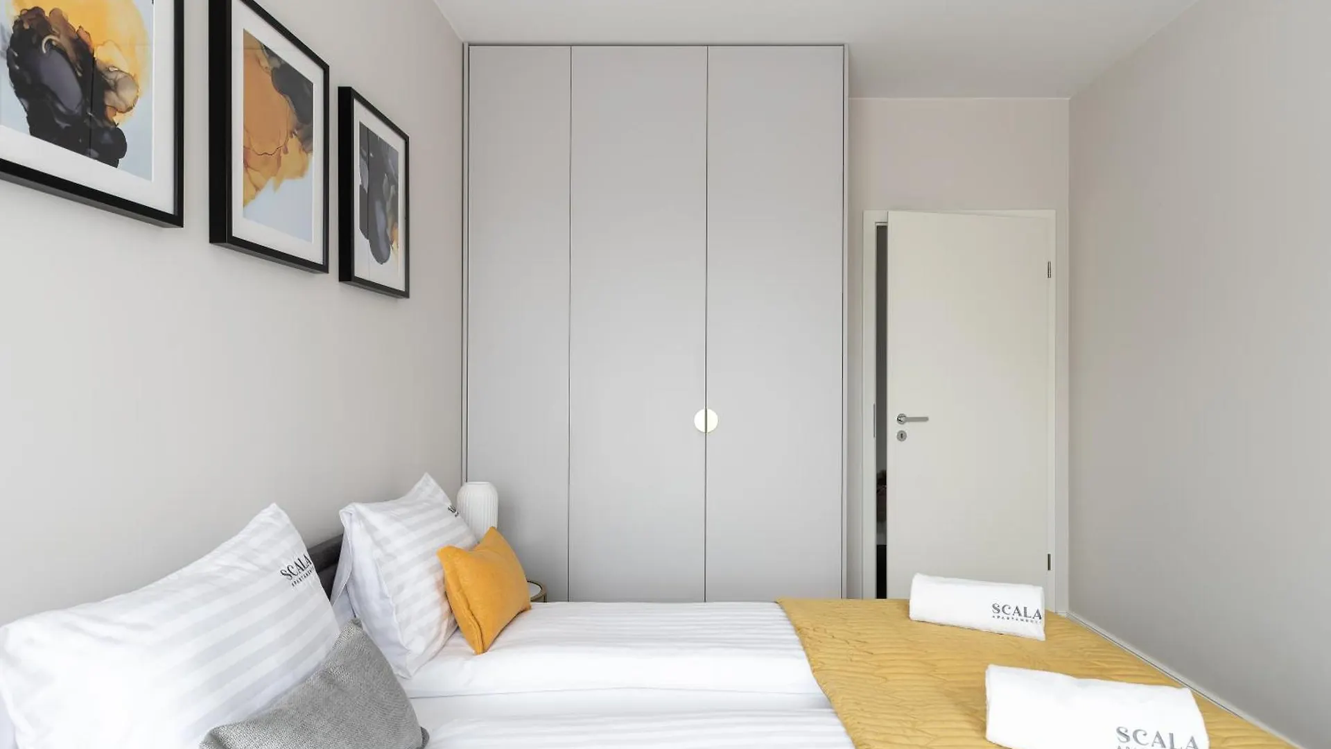 Scala City Center Premium Apartments With Parking By Lion Apartments غدانسك 0*,