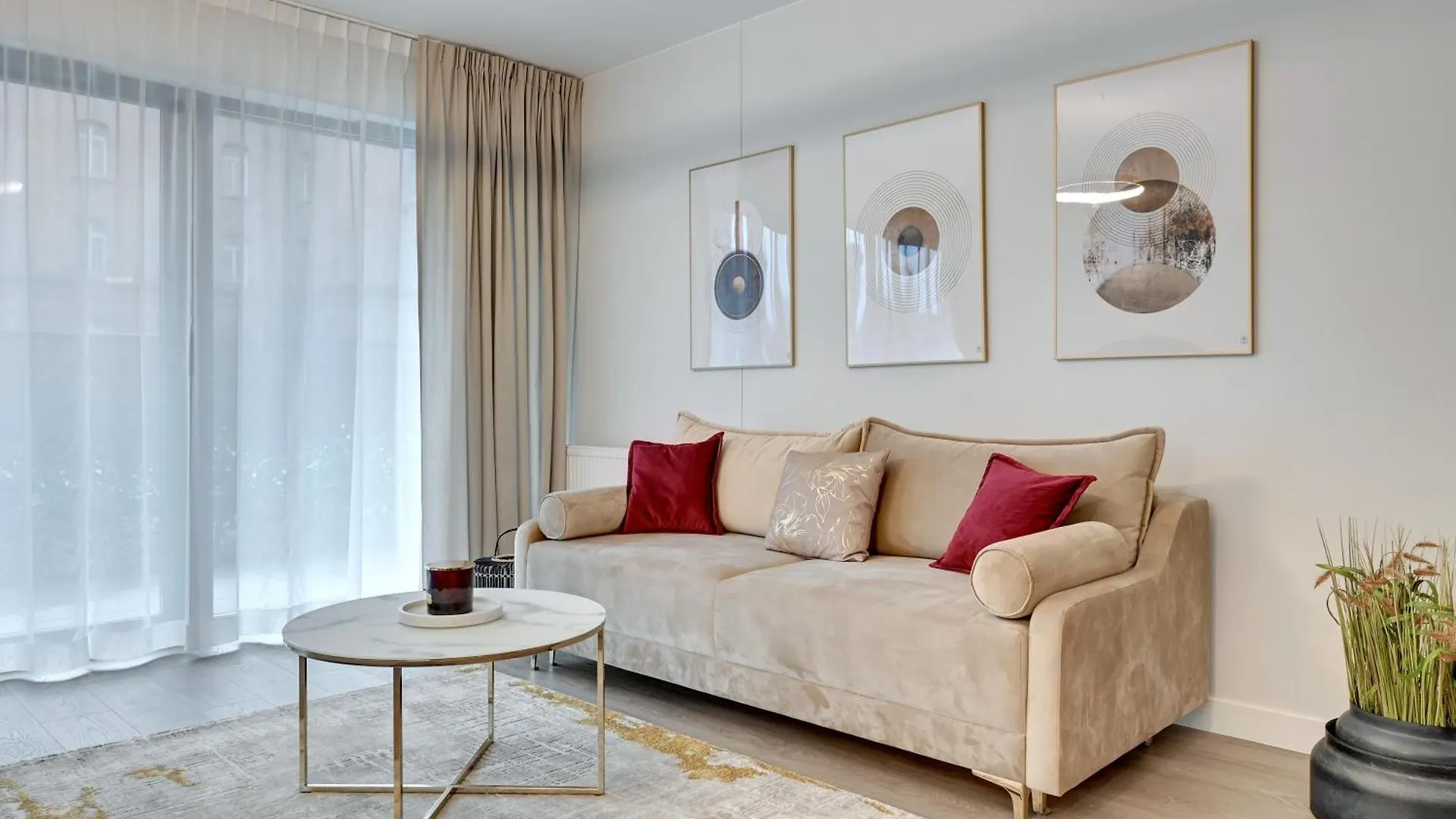 Scala City Center Premium Apartments With Parking By Lion Apartments غدانسك 0*,  بولندا